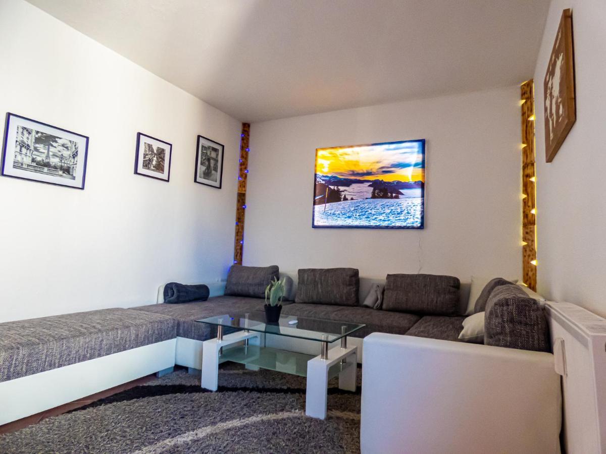 #121 Grosse, Gemuetliche Wohnung In Remscheid-City Luaran gambar