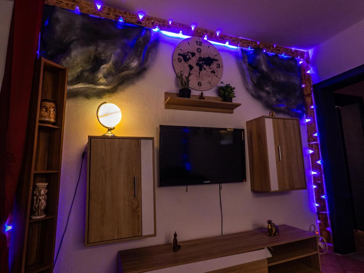 #121 Grosse, Gemuetliche Wohnung In Remscheid-City Luaran gambar