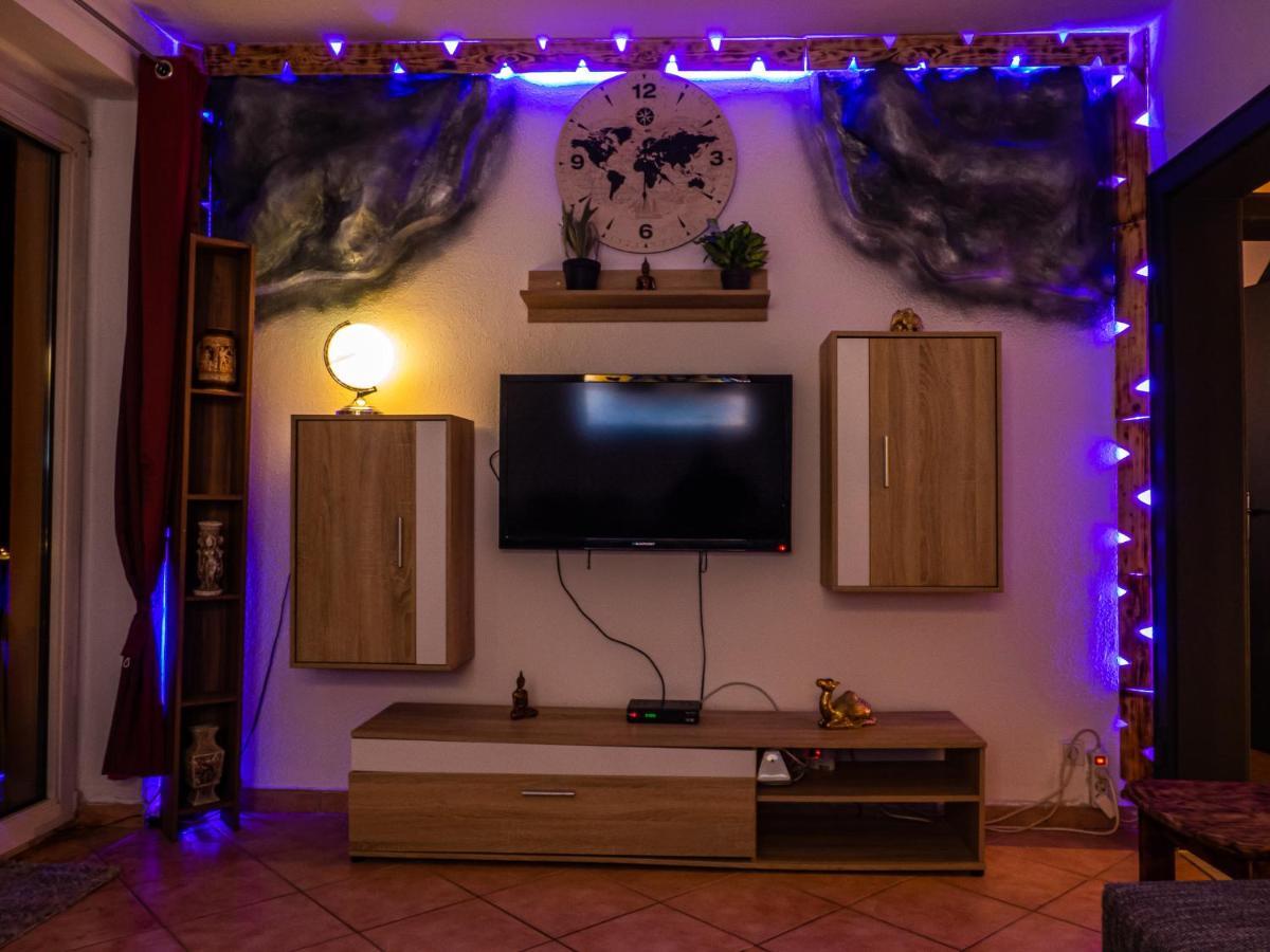 #121 Grosse, Gemuetliche Wohnung In Remscheid-City Luaran gambar